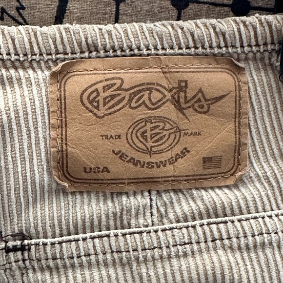 Vintage Baxis Tan Cordorouy Shorts - Picture 5 of 7